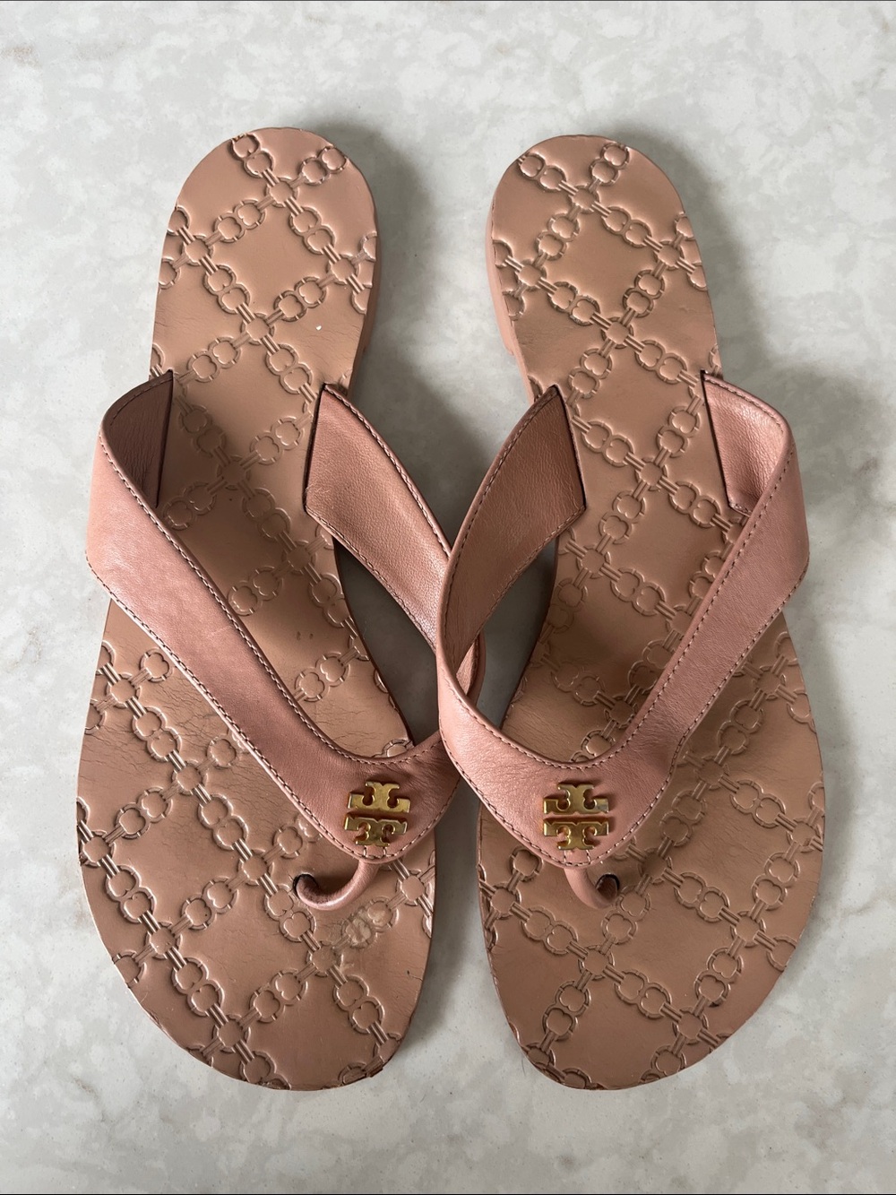 Tory Burch Leather Thong Sandals in Blush Pink - size 7.5